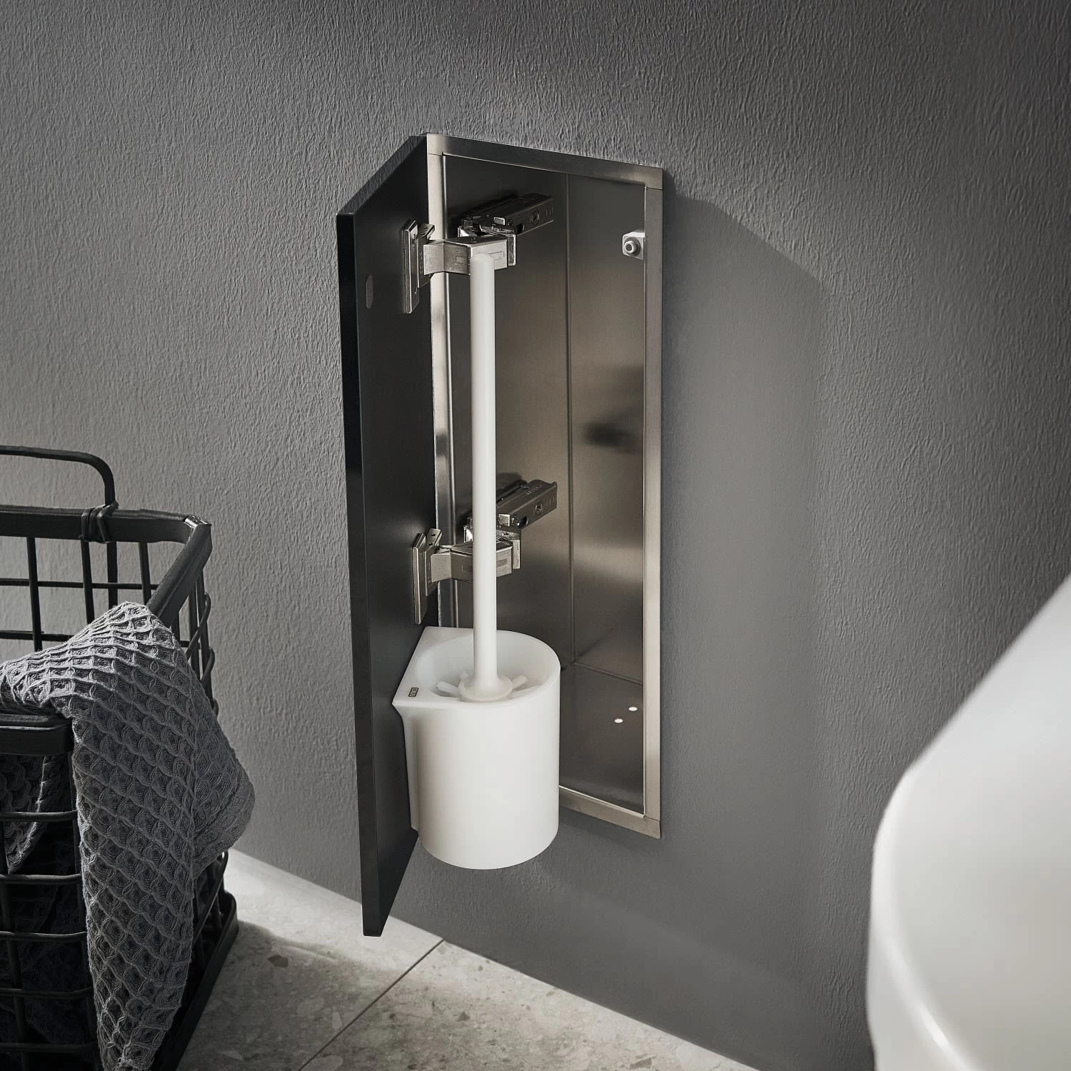 Emco Asis Module Pure Toilettenbürstengarnitur - Unterputzmodell, Anschlag Links 2 Emco Asis Module Pure Toilettenbürstengarnitur - Unterputzmodell, Anschlag Links – Bild 2