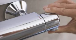 Hansa HANSAMICRA Brause-Thermostat-Batterie AP, Vertauschte Anschlüsse