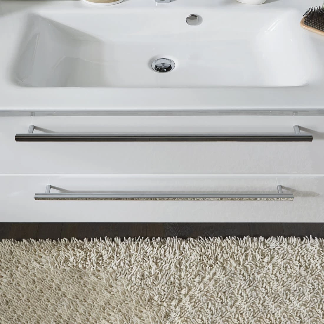 Puris Kao Line Waschtischkombination 126 Cm Mit Keramik-Doppelwaschtisch, 4 Auszügen, Stangengriff 2 Puris Kao Line Waschtischkombination 126 Cm Mit Keramik-Doppelwaschtisch, 4 Auszügen, Stangengriff – Bild 2